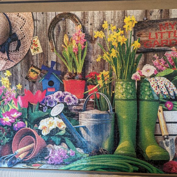 Excellent condition 1000 piece puzzle - Picture 1 of 2